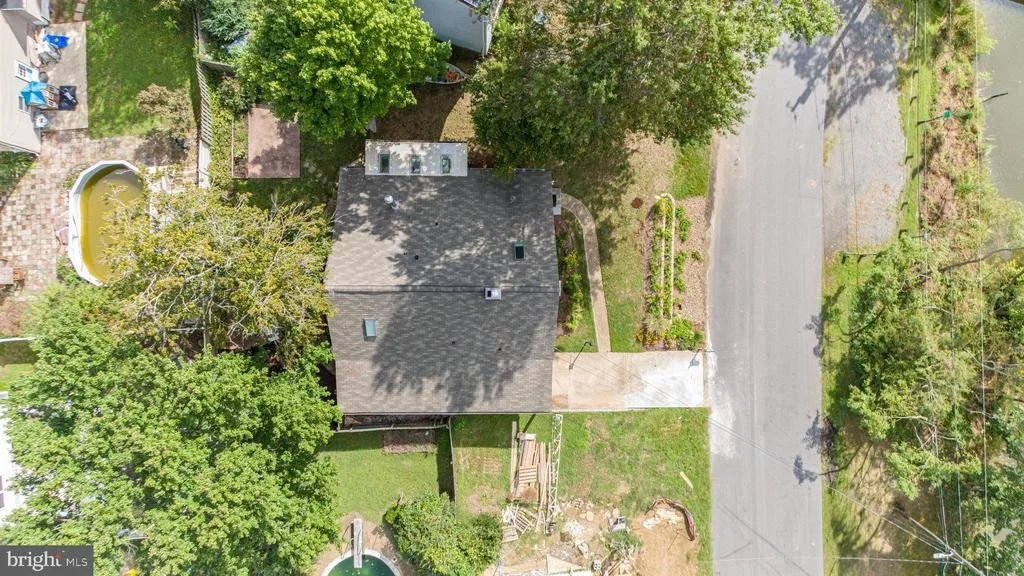 Photo of 2033 SHORE DRIVE