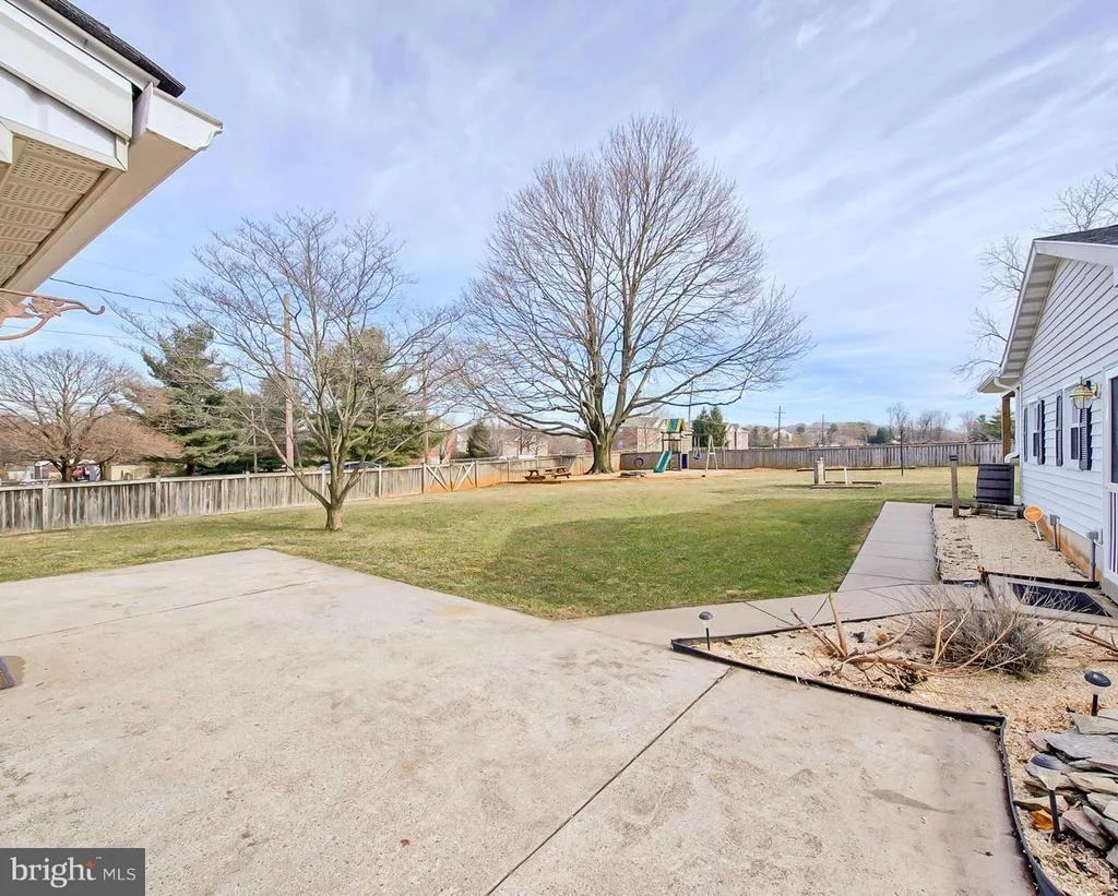 Photo of 4723 OLD MIDDLETOWN ROAD
