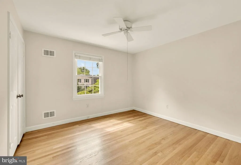 Photo of 12114 GREENLEAF AVENUE