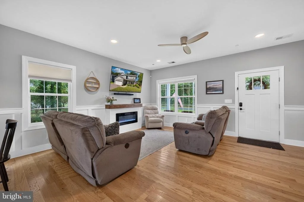 Photo of 212 OREGON ROAD