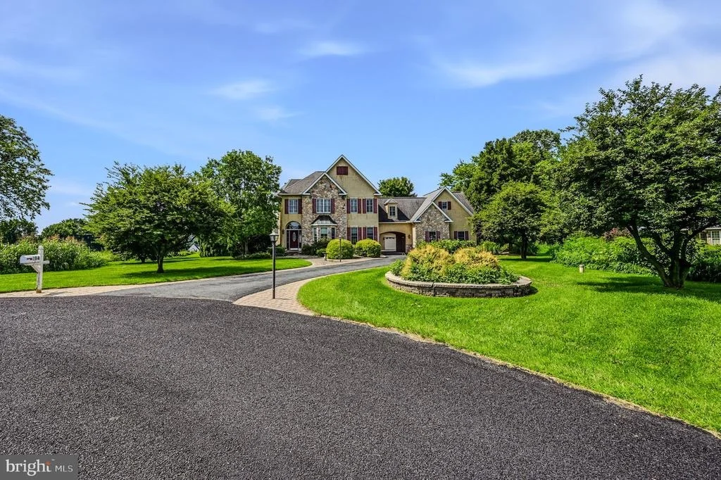 Photo of 264 REGENT CIRCLE