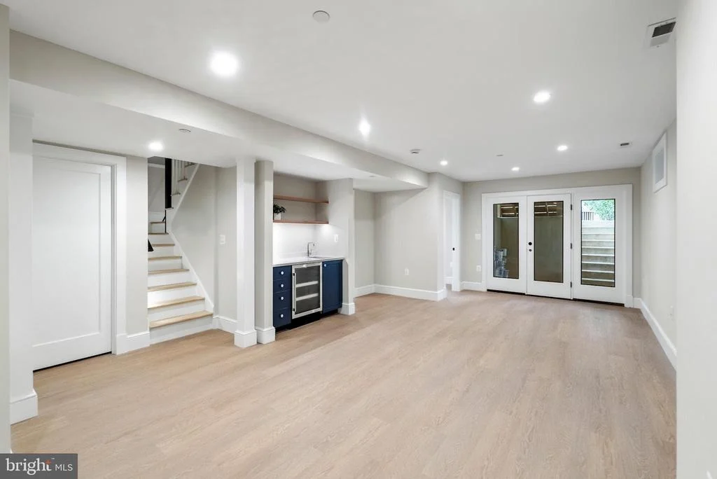 Photo of 48 MURRAY AVENUE