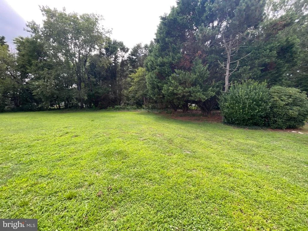 Photo of 28 CIRCLE DRIVE W
