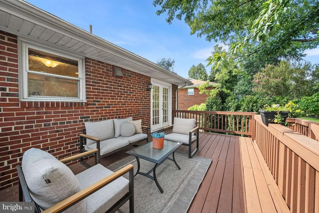 Photo of 2305 PEGGY LANE