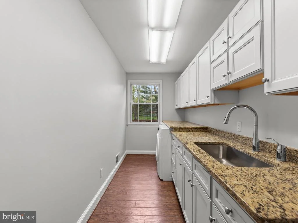 Photo of 3713 QUEEN MARY DRIVE
