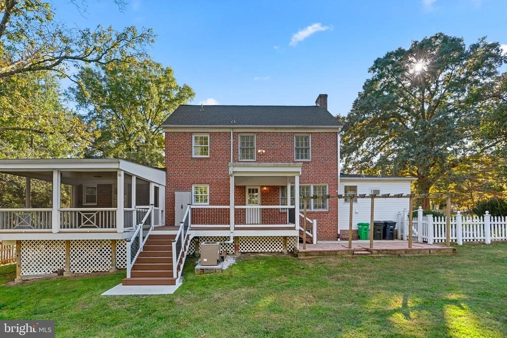Photo of 7908 BROOKLYN BRIDGE ROAD