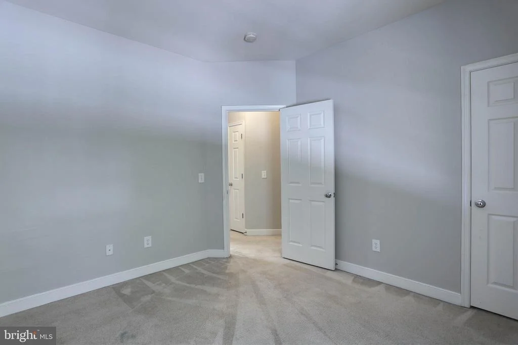 Photo of 8218 LEXINGTON DRIVE