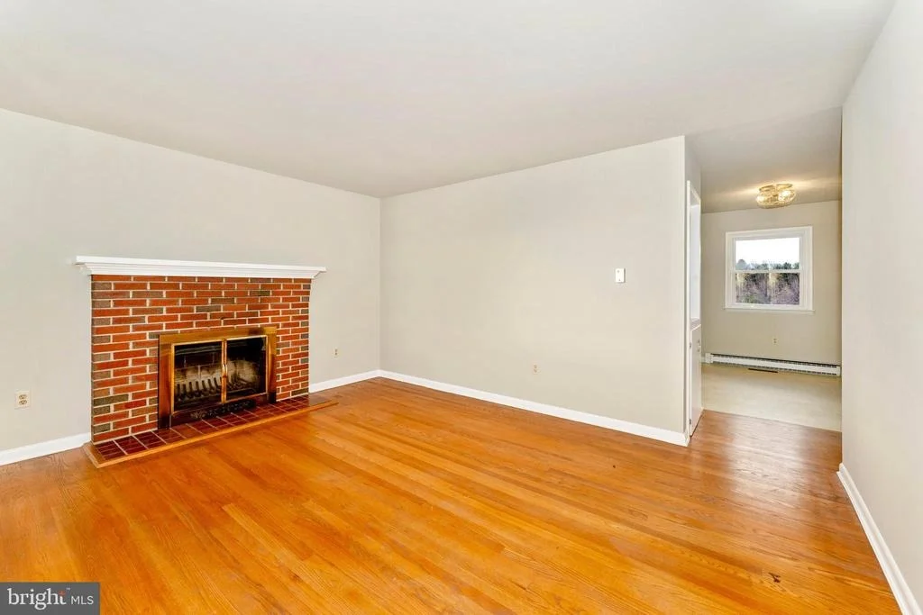 Photo of 6438 BROAD RUN ROAD