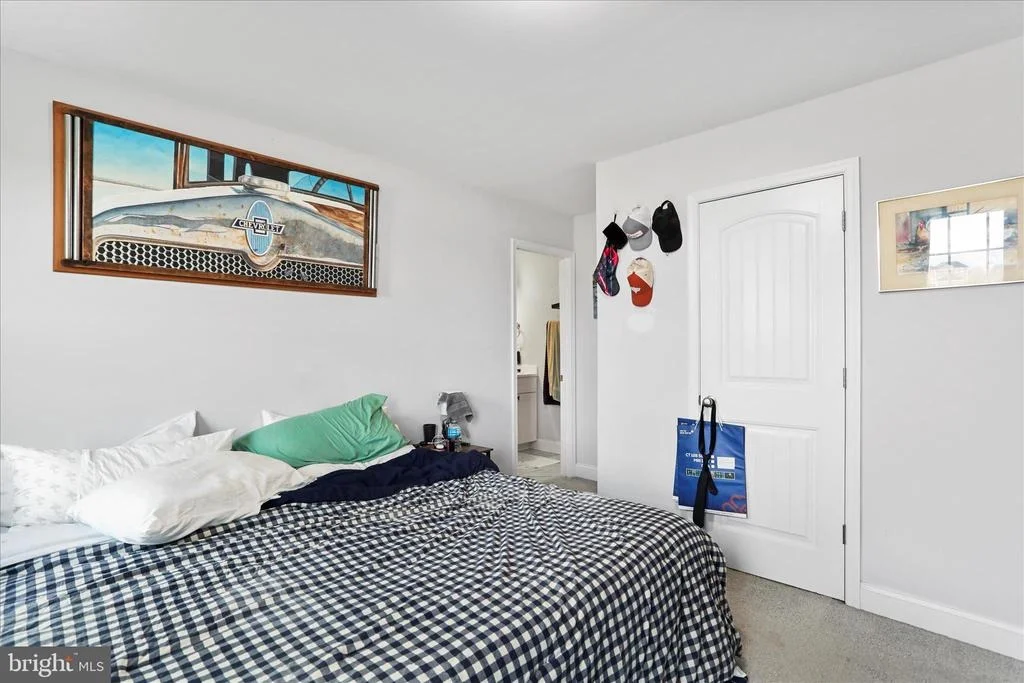 Photo of 219 SUMMERFIELD WAY