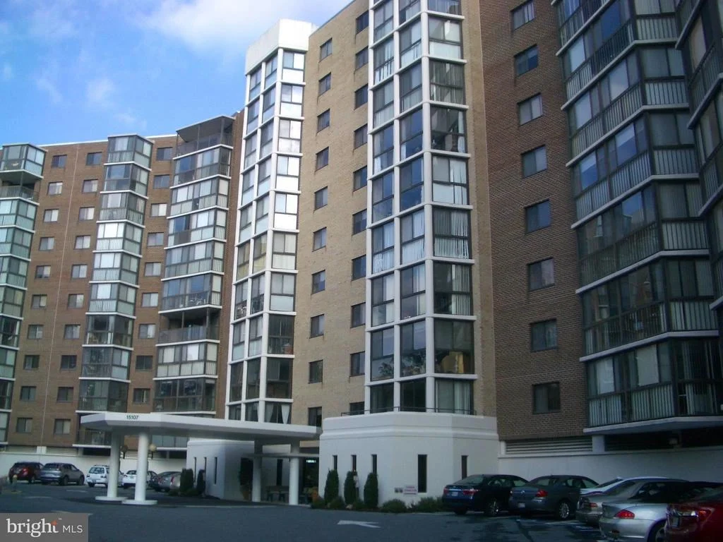 Photo of Unit 2619 at 15107 INTERLACHEN DRIVE