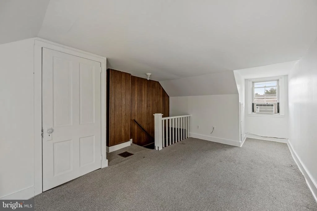 Photo of 305 WALNUT STREET