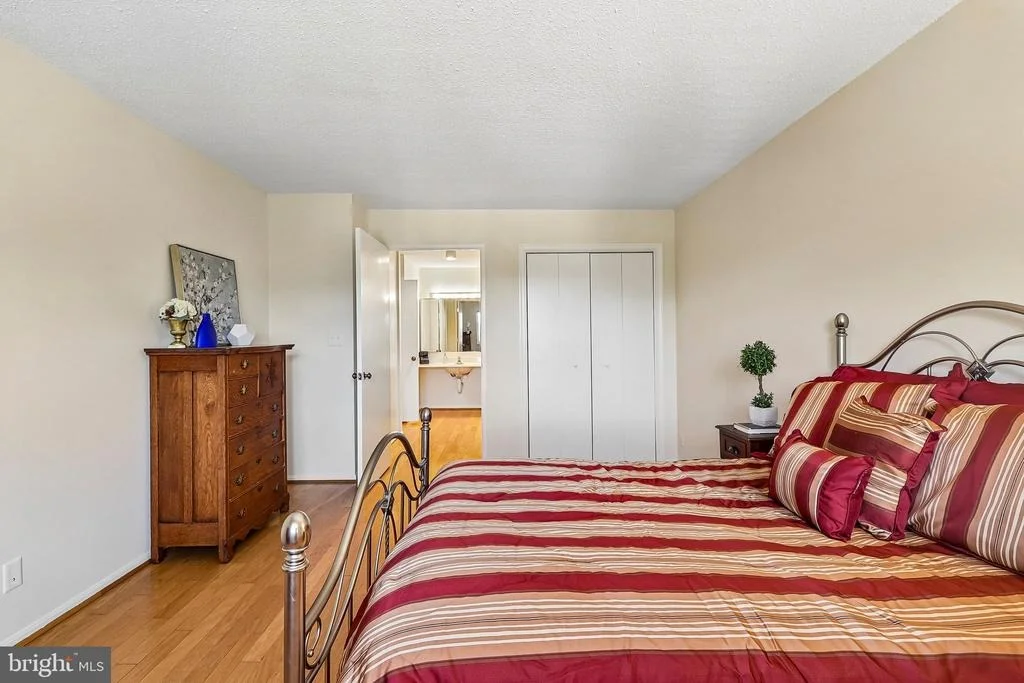Photo of Unit 409 at 5901 MOUNT EAGLE DRIVE