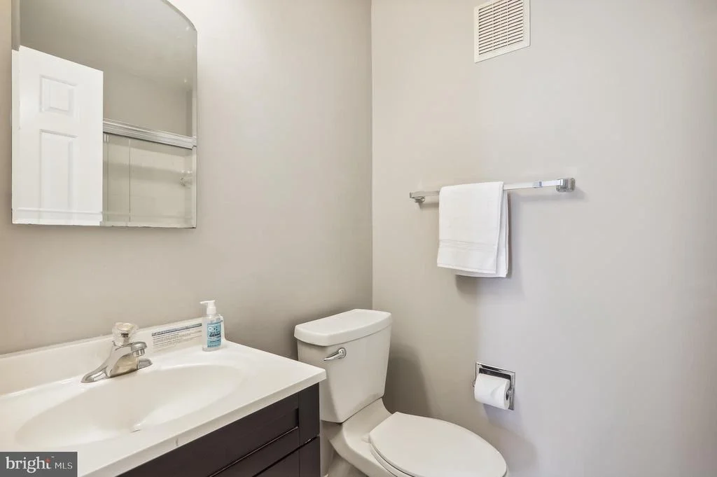 Photo of 8217 WINDSOR VIEW TERRACE
