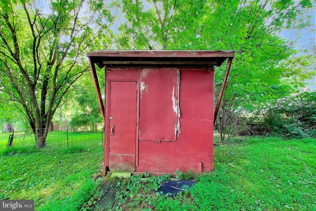 Photo of 16012 BATSON ROAD