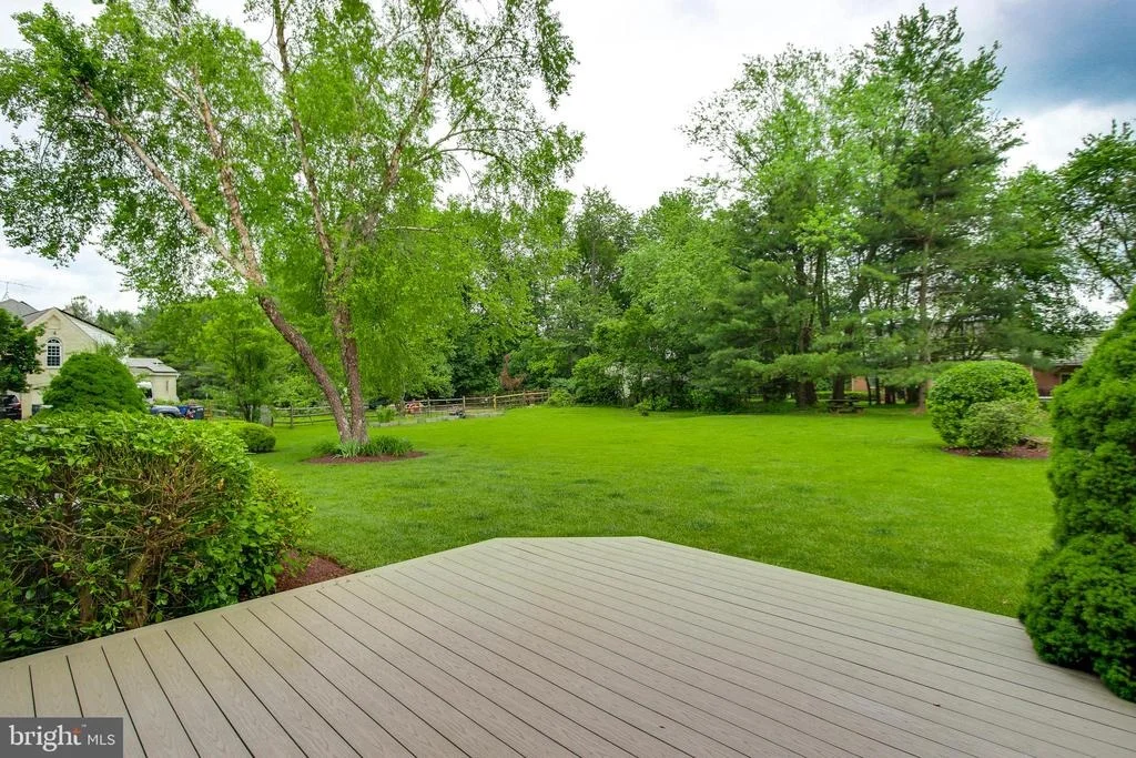Photo of 6504 GRIFFITH ROAD