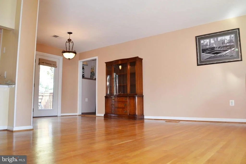 Photo of 9825 MOYER ROAD