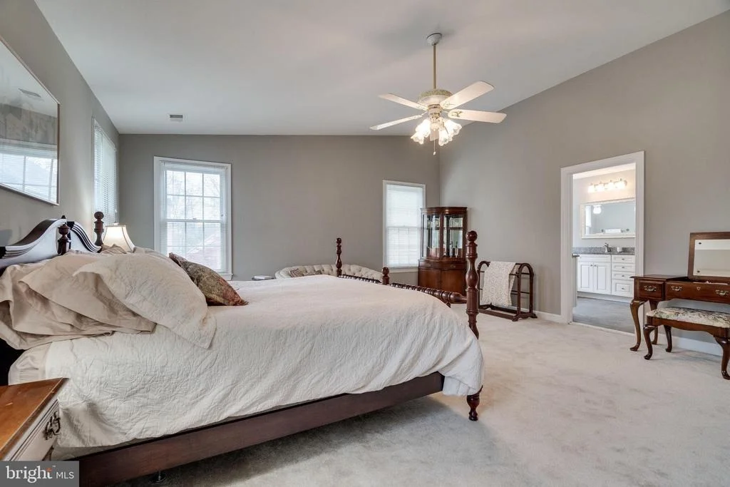Photo of 9827 FIVE OAKS ROAD