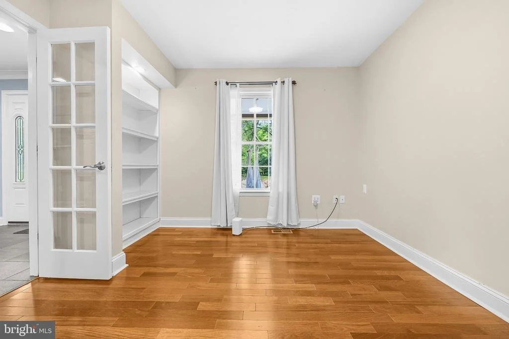 Photo of 117 BEVERLY LANE