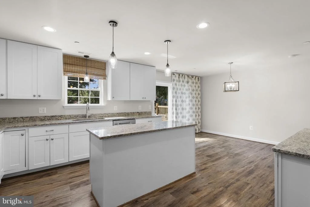 Photo of 556 SUNSET KNOLL ROAD
