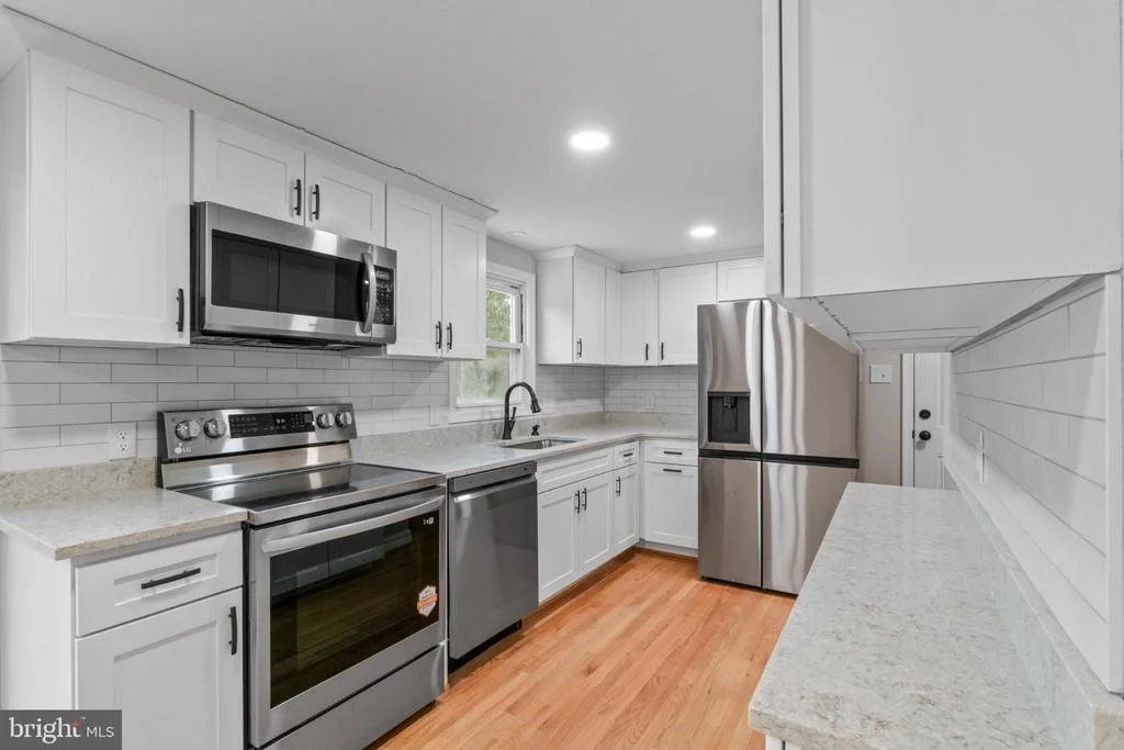Photo of 6411 FULMER ROAD