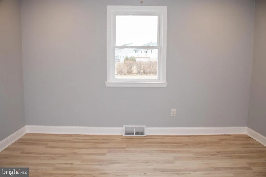 Photo of 952 COLUMBUS ROAD