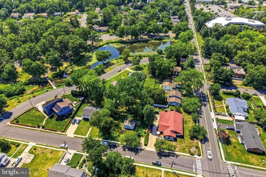 Photo of 300 COLUMBIA BOULEVARD