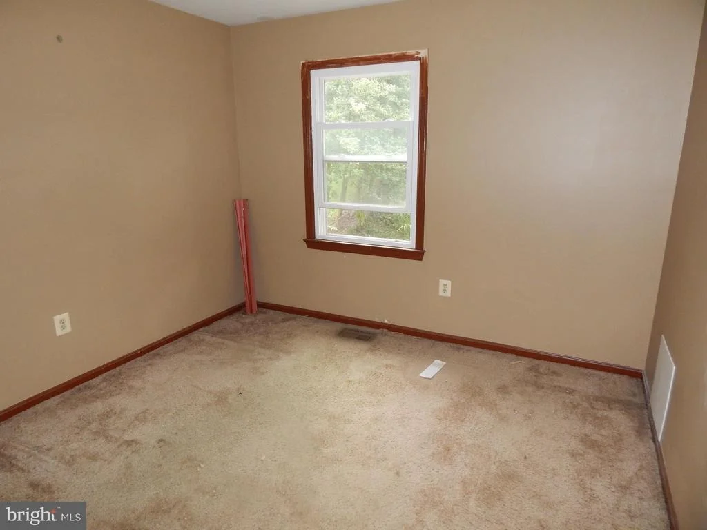 Photo of 512 ELLSWORTH DRIVE