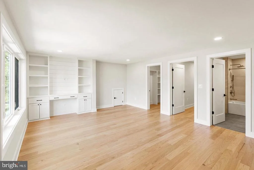 Photo of 3706 SPRING STREET