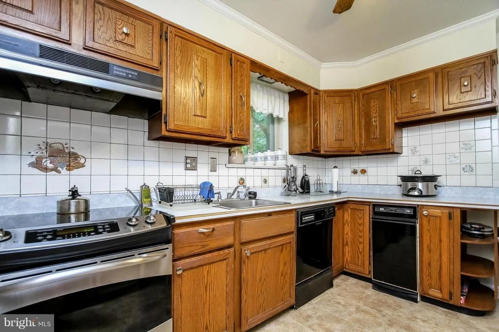 Photo of 8719 LEONARD DRIVE