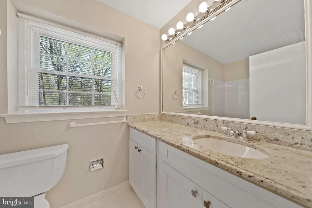 Photo of 1445 LAUREL HILL ROAD