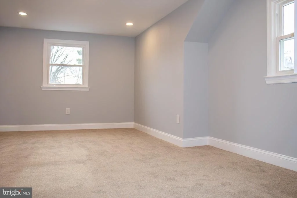 Photo of 952 COLUMBUS ROAD