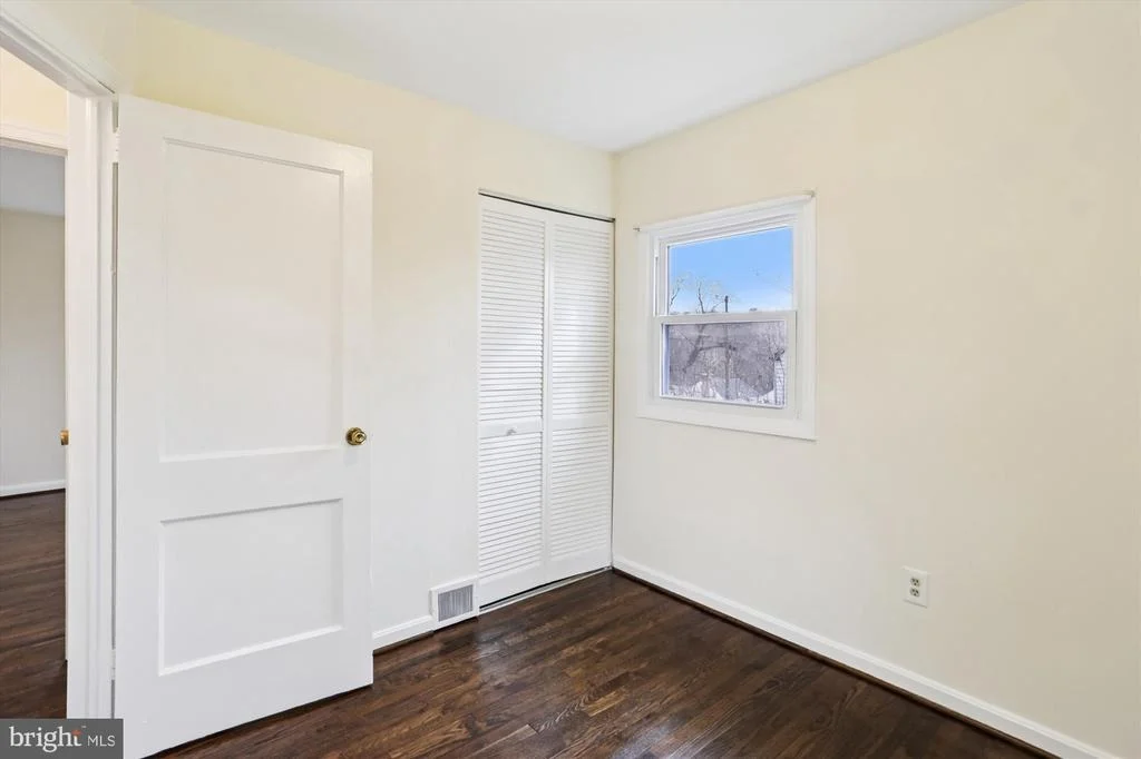 Photo of 12317 MIDDLE ROAD