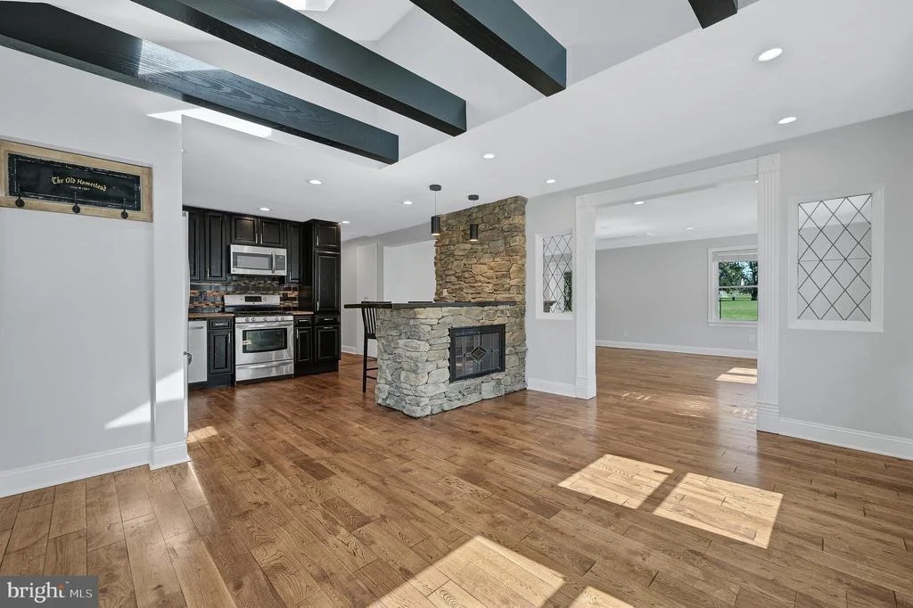 Photo of 501 CLAYS LANE