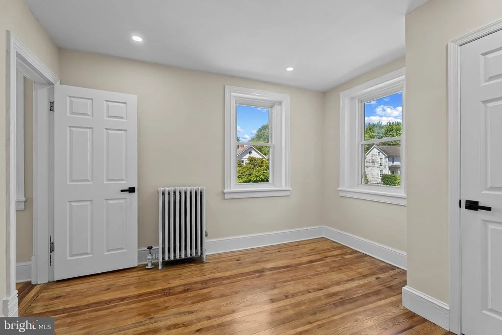 Photo of 6822 BUCKINGHAM LANE