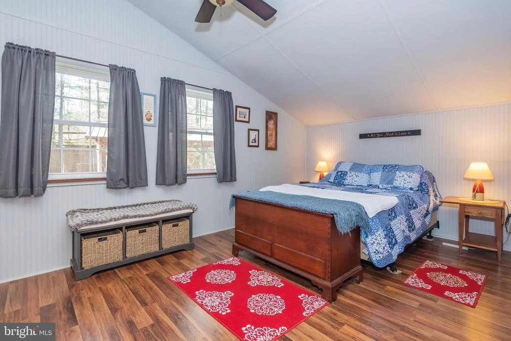 Photo of 245 OAK WAY ROAD