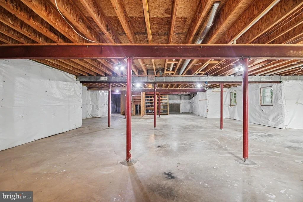 Photo of 7182 BREWSTER LANE