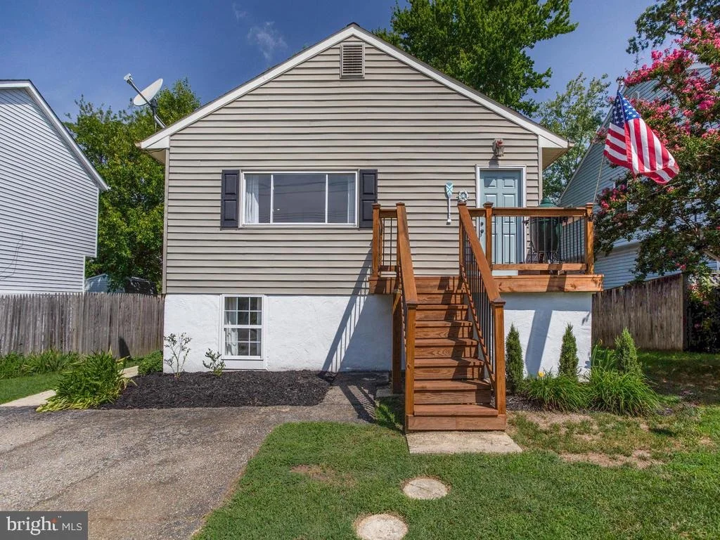 Photo of 132 OAKWOOD ROAD