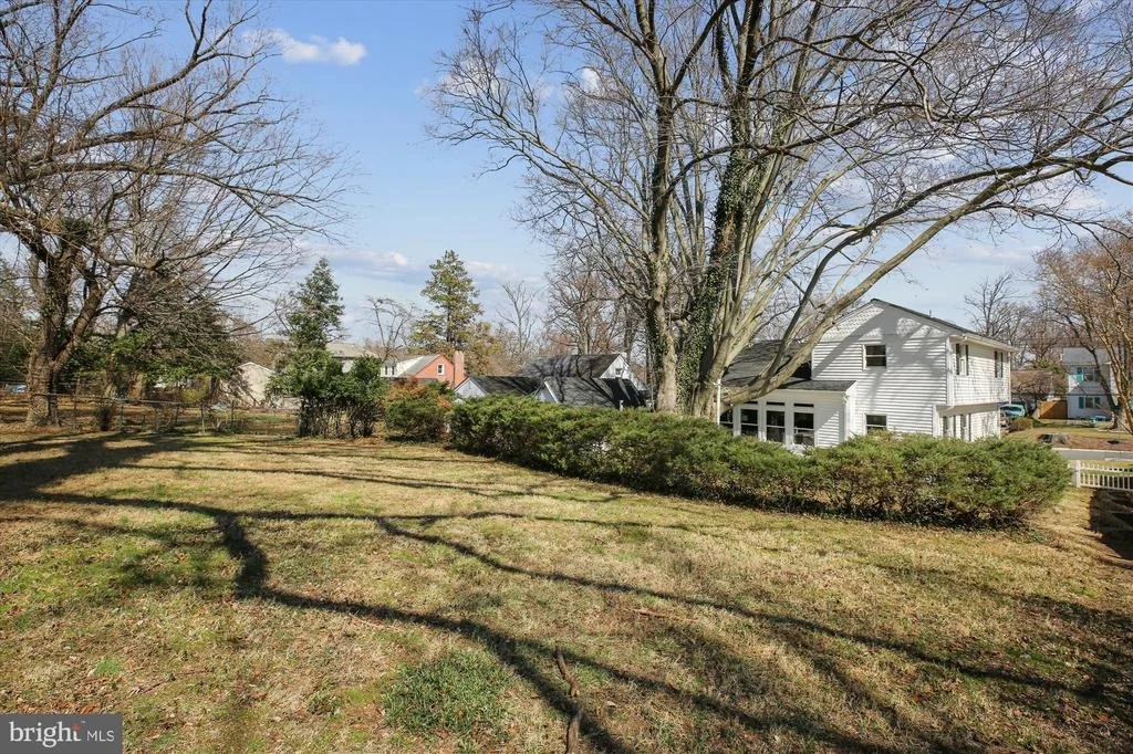 Photo of 10412 EDGEWOOD AVENUE