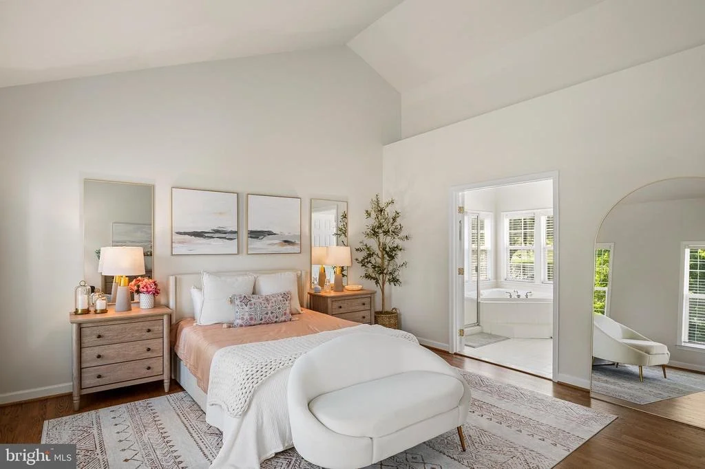 Photo of 6106 CHALLEDON CIRCLE