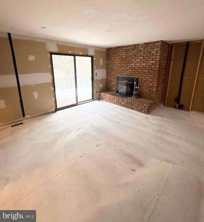 Photo of 3007 SUFFOLK LANE