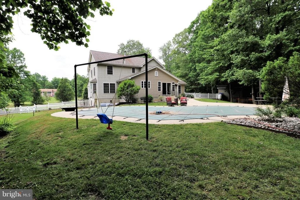 Photo of 4690 YOUNG ROAD