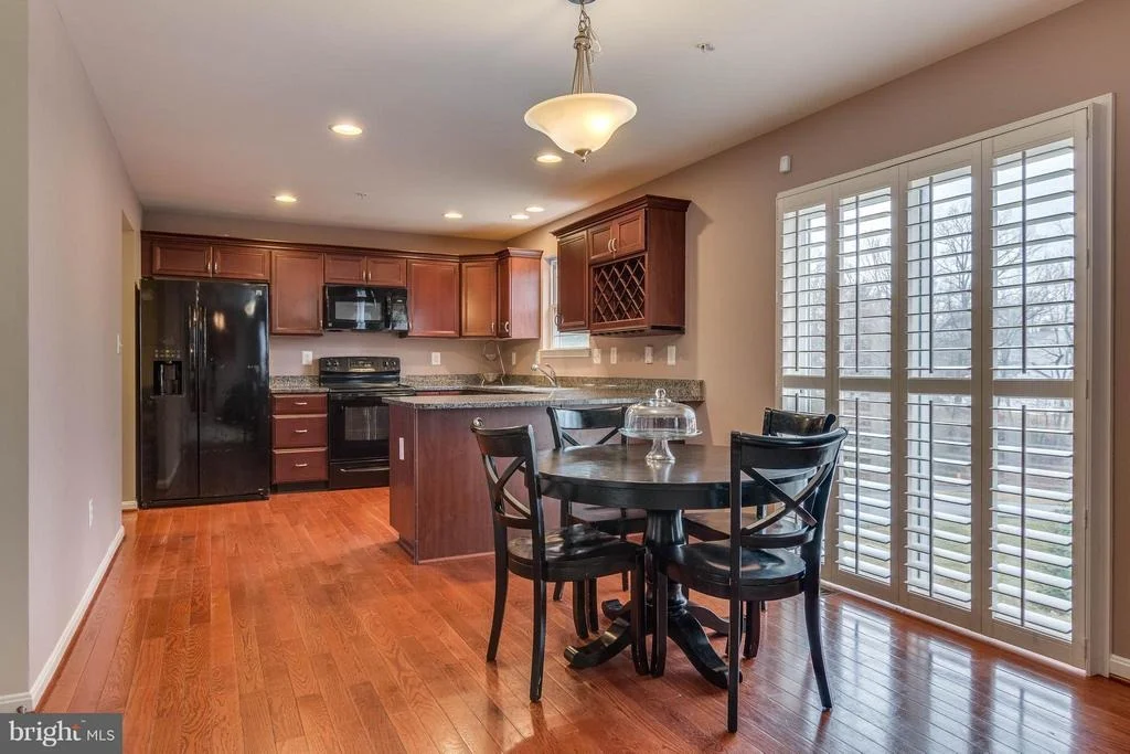 Photo of 9909 MILLIES MANOR