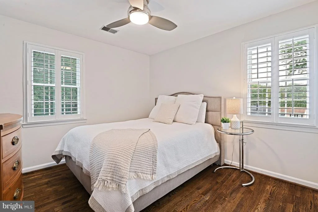 Photo of 7712 LEAR ROAD