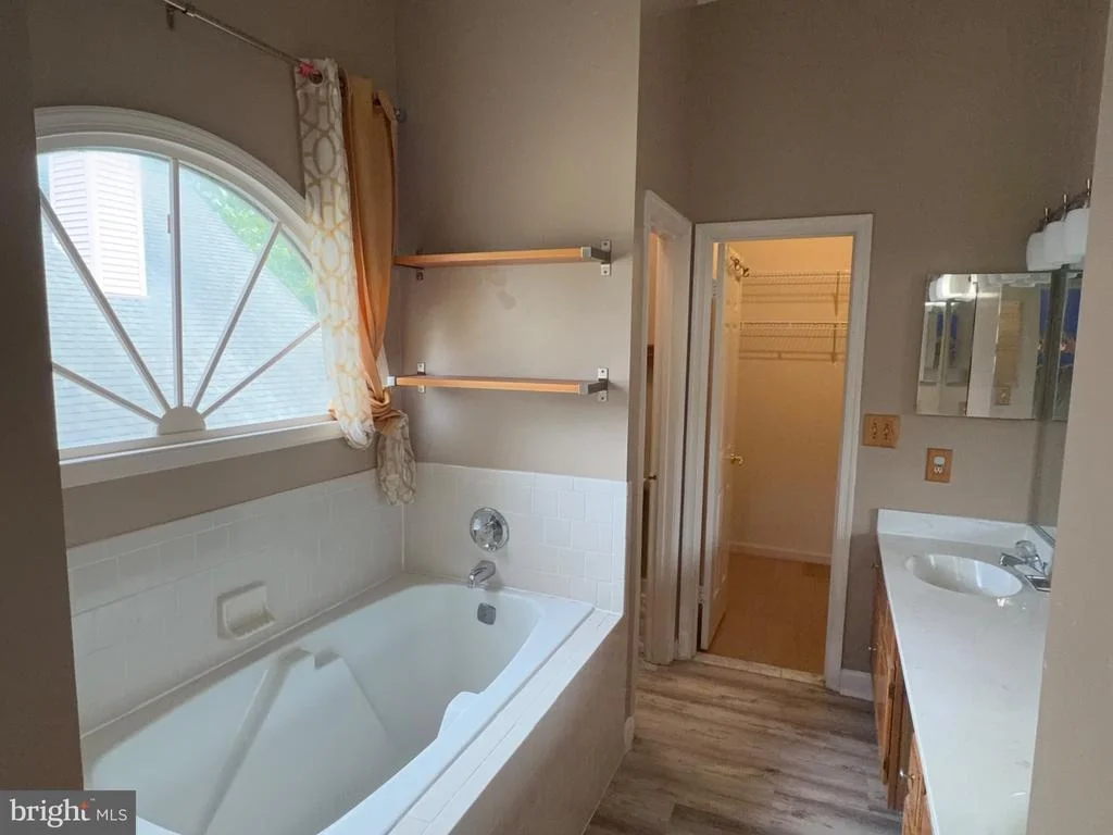Photo of 9348 CREEKVIEW DRIVE