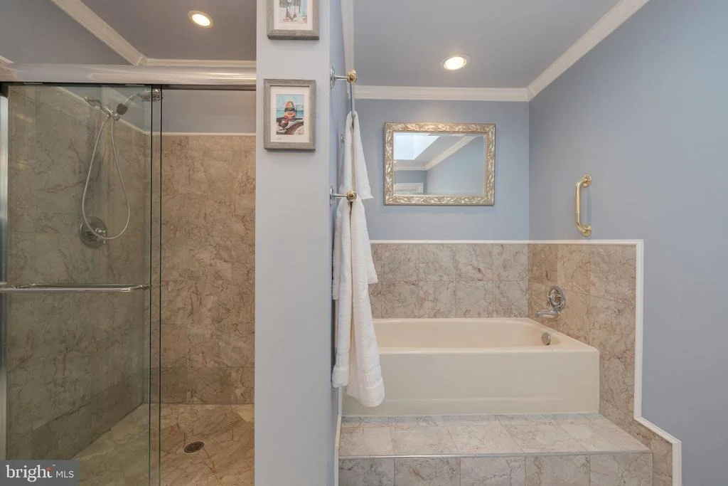 Photo of 7736 HUNTSMAN BOULEVARD
