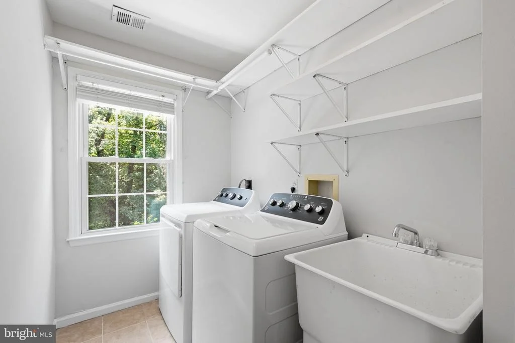 Photo of 7316 WALNUT KNOLL DRIVE