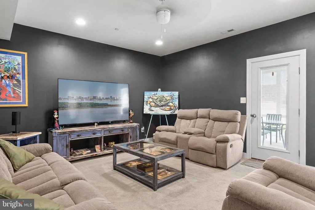 Photo of 145 REGULATOR DRIVE N