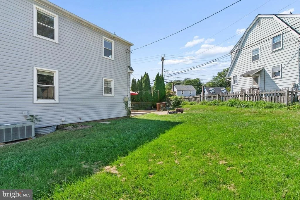 Photo of 5572 OAKLAND ROAD