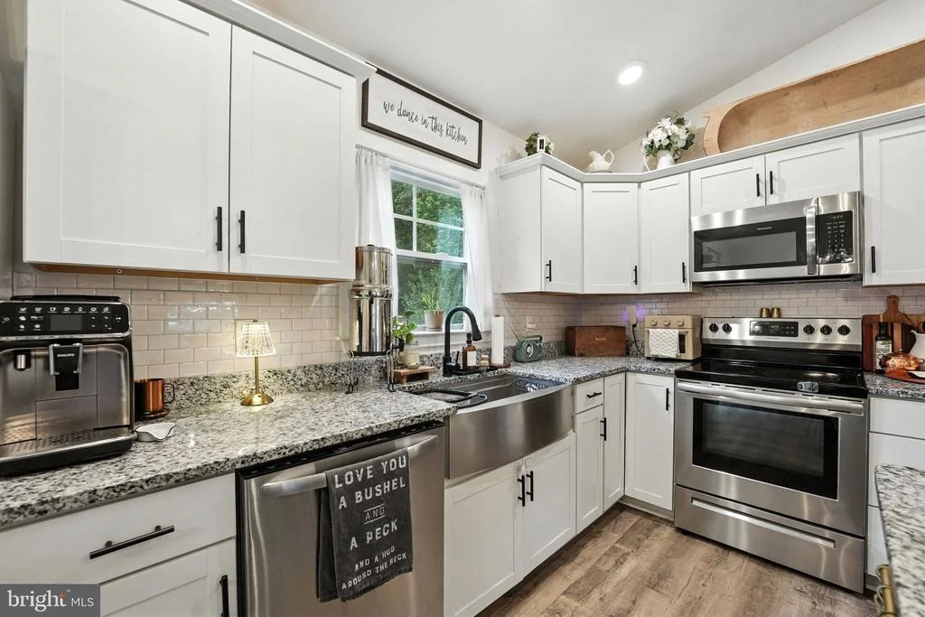 Photo of 16 CRESTVIEW DRIVE