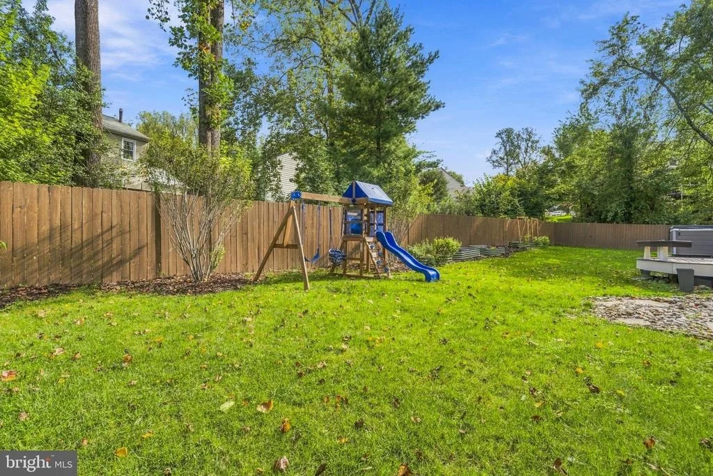 Photo of 5109 KING DAVID BOULEVARD